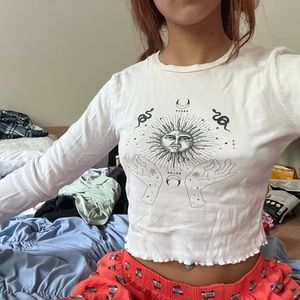 urban outfitters graphic long sleeve